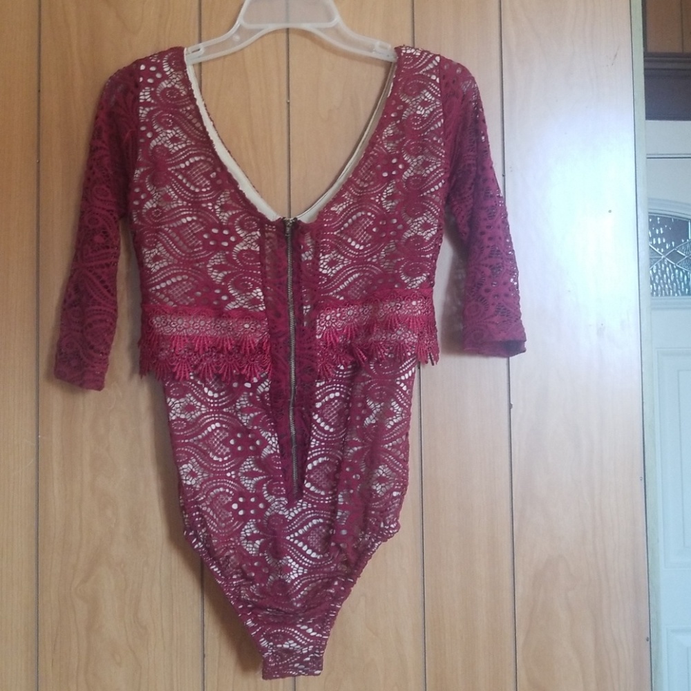 Top - Picture 2 of 2